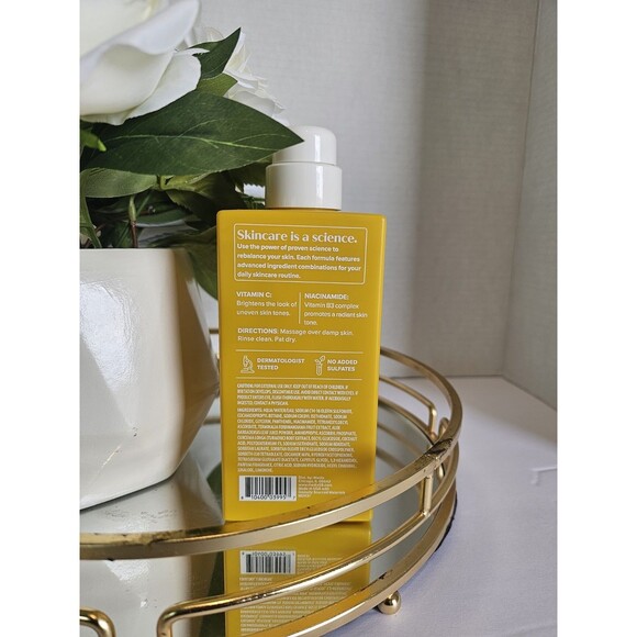 Medix 5.5 Vitamin C & Niacinamide Body Wash 15 Fl .oz - Picture 2 of 3